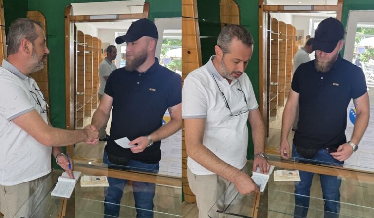 Lijepa priča iz BiH: Hasib rasprodao butik i sav novac donirao za rekonstrukciju džamije