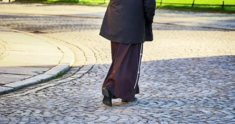 Detalji drame u bh. gradu: Pop ošamario napadača s nožem