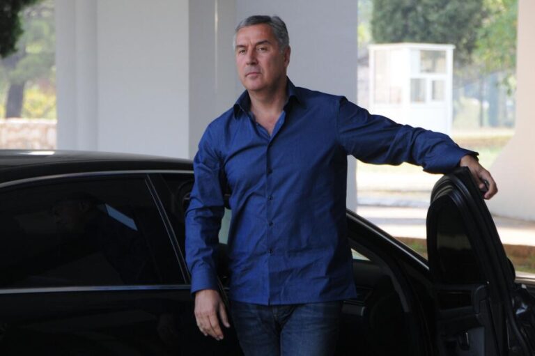 Pokrenut predmet protiv bivšeg premijera Crne Gore Mila Đukanovića