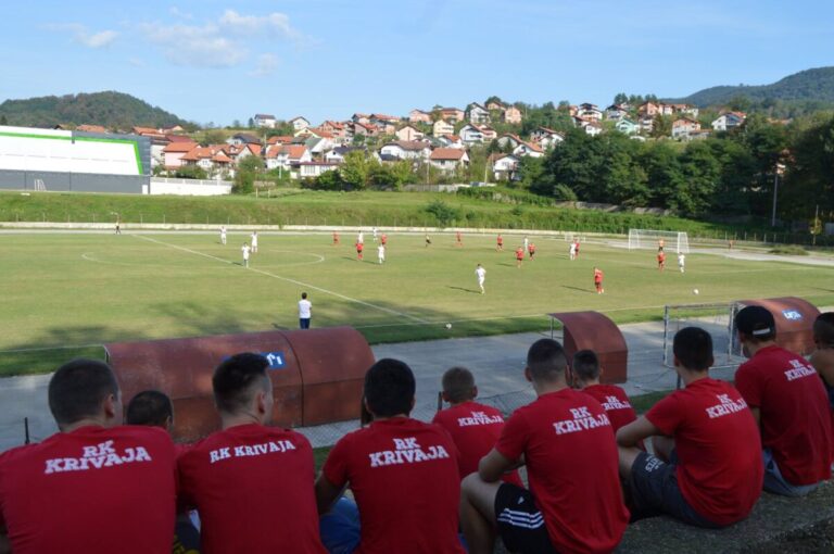 Incident u Doboju kod Kaknja: Nakon utakmice napadnuti mladi nogometaši i delegacija NK Krivaja