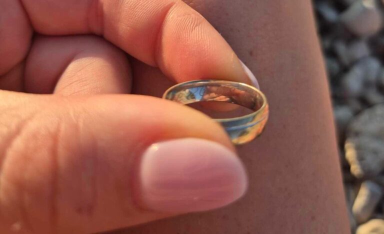 Pula: Djevojčica našla vjenčani prsten baš na dan kada je ugraviran datum