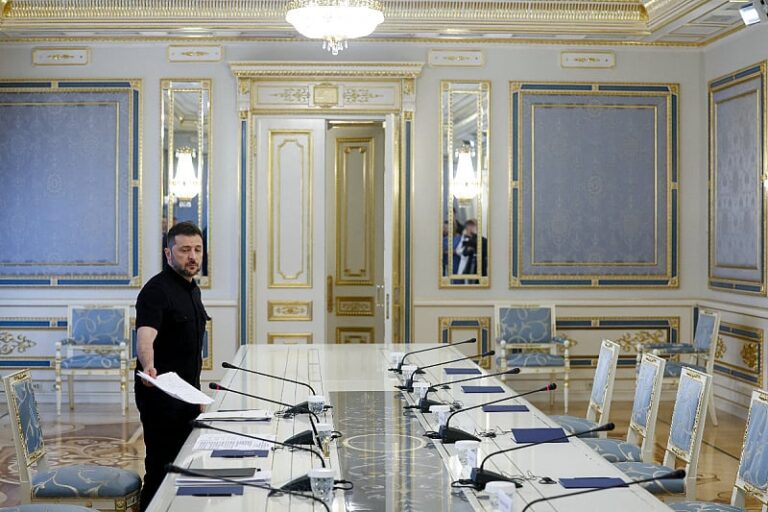 Zelenski: U velikom ruskom napadu na Kijev ubijeno 25 osoba, među njima četvero djece