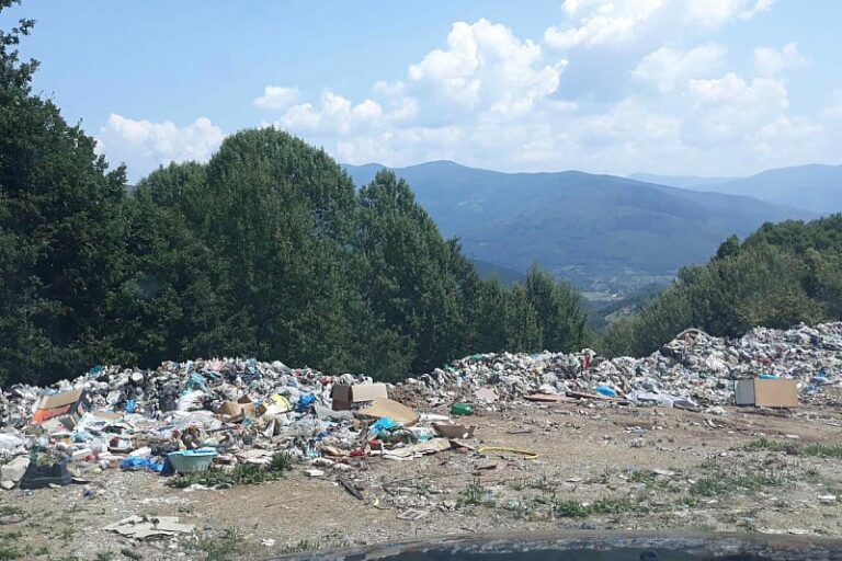 Šta sa smećem koje ugrožava okoliš i zdravlje? Pojedine divlje deponije u Goraždu su stare i do tri decenije