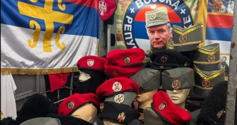 Kako se u Bratuncu “podučavaju” mladi: Ratko Mladić u lunaparku