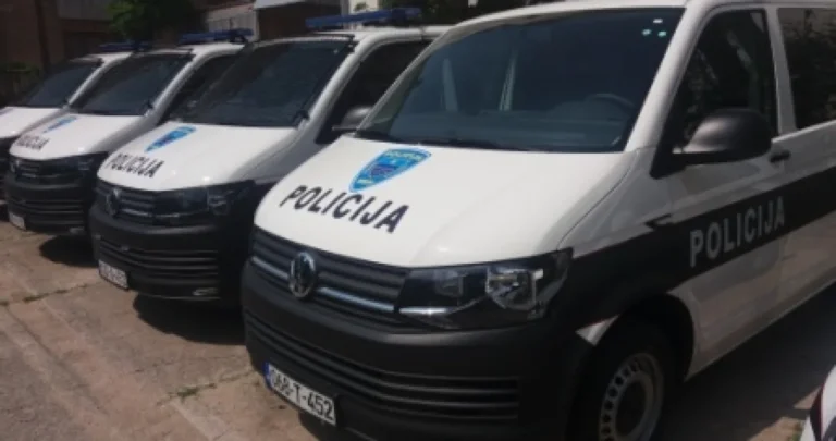 Policija u Hercegovini na nogama: Maskirani razbojnici upali u poslovnicu “Lutrije BiH”, oteli su novac