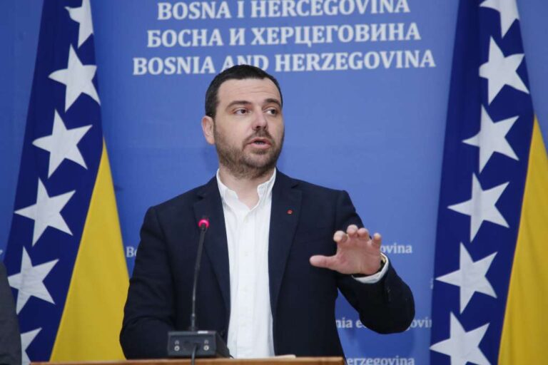 Magazinović o oduzimanju mandata Dodiku: Kraj bahatosti, zakon je rekao svoje