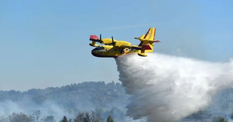 Požar iz BiH proširio se na Dubrovačko primorje, dignuta i dva kanadera