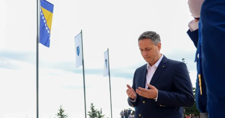 Bećirović sa Vlašića: Posebnu poruku šaljem Bošnjacima i Hrvatima Srednje Bosne…