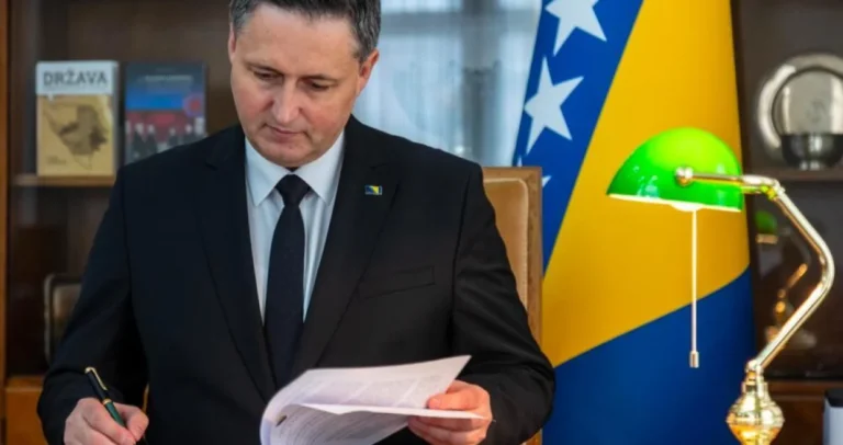 Bećirović potpisao zahtjev: Dodikov referendum pred Ustavnim sudom BiH