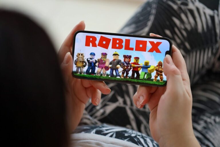 Djeca na udaru predatora: Roblox zabranio ‘lovce’ koji su ih hvatali