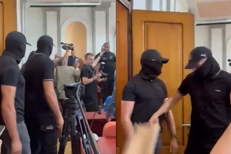 U Srbiji ništa novo: Na sjednicu došli muškarci s fantomkama, studentica udarena pendrekom