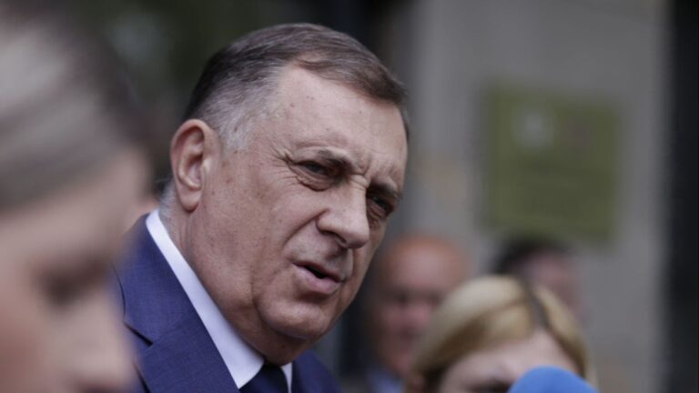 Dodik: Ja sam predsjednik Republike Srpske, a vi pišite šta god hoćete