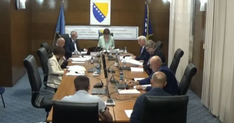 CIK raspisao izbore za nasljednika Milorada Dodika, poznat je i datum