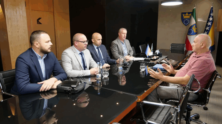 Premijer Pivić razgovarao s predsjednikom Saveza udruženja logoraša ZDK