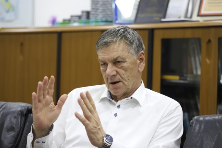 Kasumović: Prozvali su me “seoskim gradonačelnikom”, ali ne osvrćem se na to; uvijek sam sa ljudima na terenu, a ne samo kad su izbori