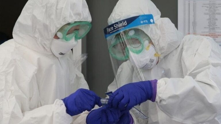 Pet godina nakon pandemije: Stručnjaci najavljuju novi talas korone ove jeseni