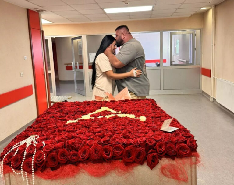 MORE RUŽA U PORODILIŠTU Najjači Bosanac dirljivim gestom obradovao suprugu