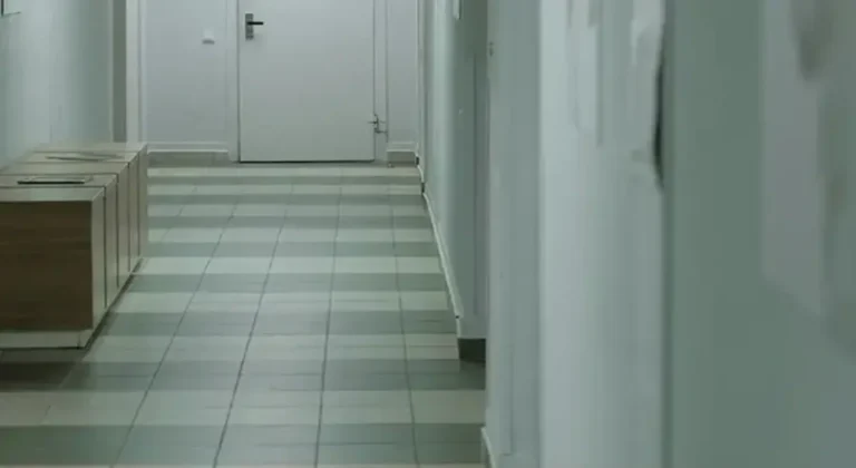 Djevojčica (14) preminula nakon plastične operacije grudi: Majka je natjerala na intervenciju