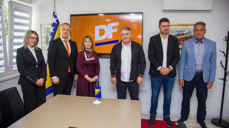 Arman Zalihić napustio SDP i priključio se DF-u