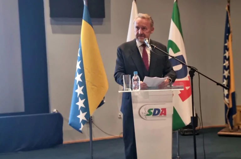 Izetbegović: Sve bismo uradili bolje i sve smo radili bolje od Trojke