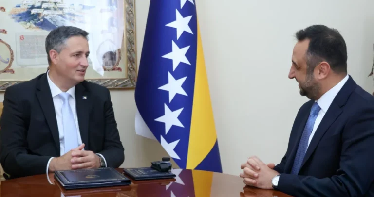 Bećirović i ambasador Turske razgovarali o jačanju partnerstva i stabilnosti BiH