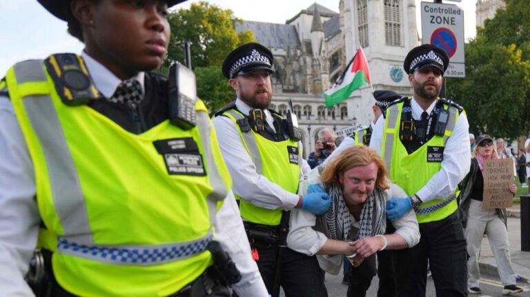 Britanska policija uhapsila 150 ljudi zbog podrške propalestinskoj grupi