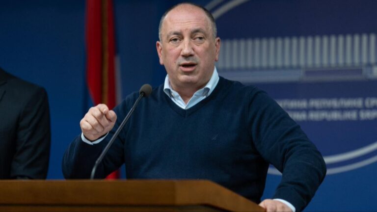 Crnadak: Šta ako Vlada RS nije ustavna, da li je to razlog jer Višković još nije imenovan za direktora Puteva RS