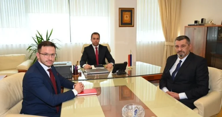 Dosadili mu penzionerski dani? – Bivši sudija Ustavnog suda BiH Knežević ima novu fotelju