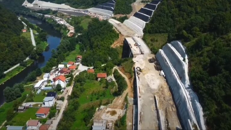 Novi snimak dronom prikazuje napredak radova na Koridoru 5C: Poddionica Vranduk – Ponirak najzahtjevnija