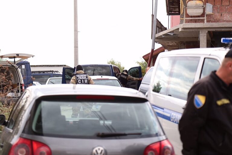 Granična policija BiH spriječila krijumčarenje četvero Sirijaca, troje Turaka i dvoje Afganistanaca