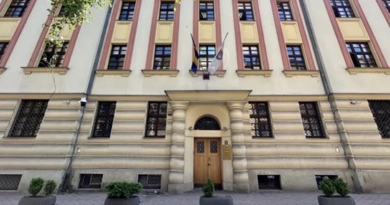 Član “Pantera” Semir Sultanović branit će se sa slobode, predložene mjere zabrane