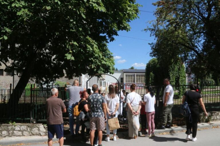 Tuzlaci u rekordnom vremenu donirali krv kako bi spasili život povrijeđenom maloljetniku