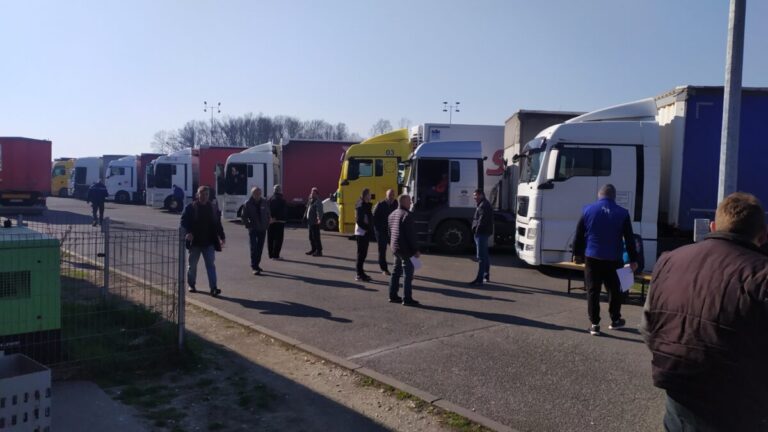 Granična policija BiH kaznila kamiondžije koji su bili u blokadi sa 200 KM