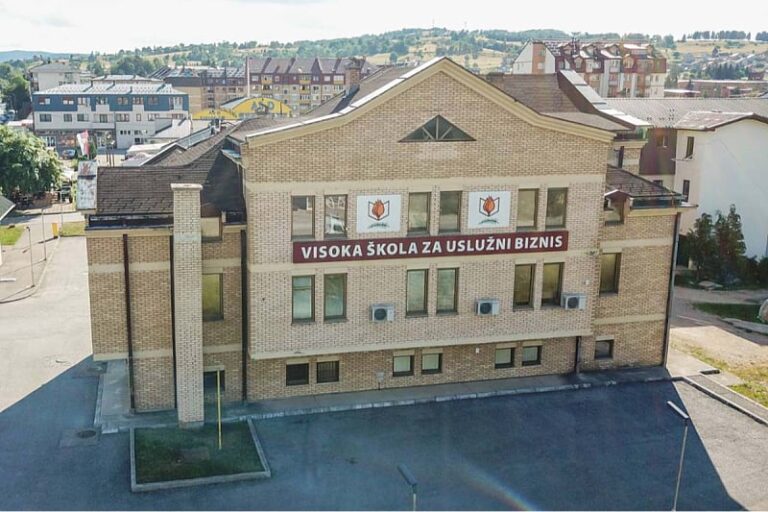 Vlada Crne Gore obustavila priznavanje diploma stečenih na Sokocu