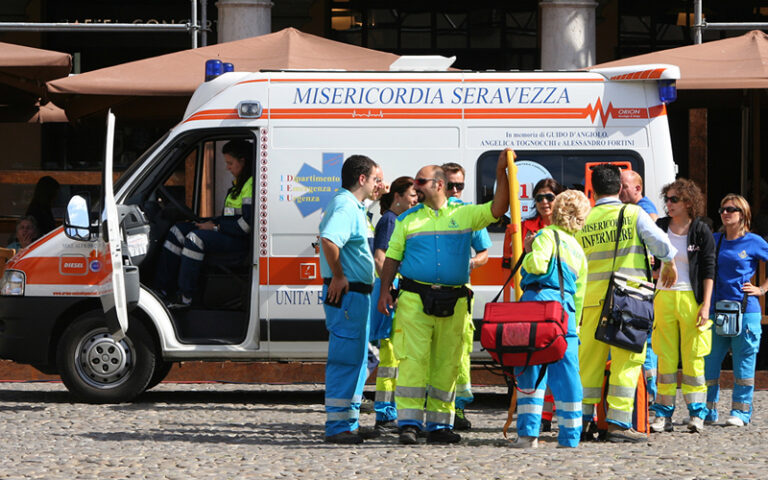 Bosanac (47) divljao u Hitnoj pomoći: Napao medicinsku sestru, pa demolirao prostorije