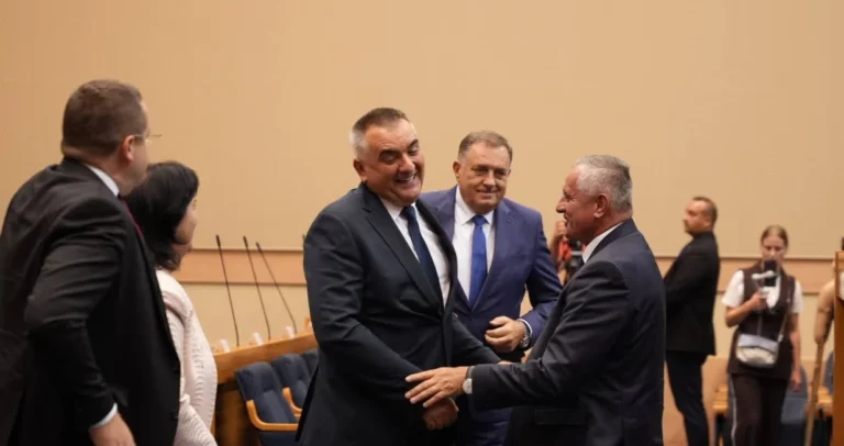 HSP BiH: Dodik imenuje “hrvatske ministre” u Vladi RS-a, to je skandalozno
