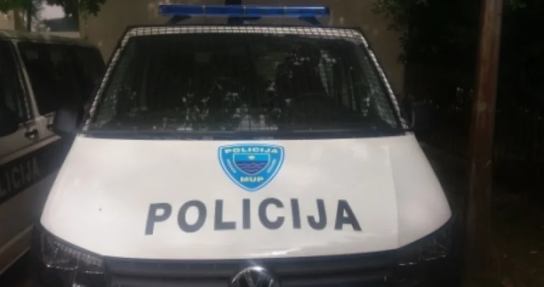 Policija u Hercegovini na nogama: Nesavjesni vozač automobilom pokosio mladića pa pobjegao