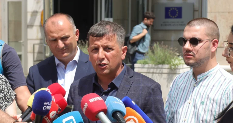 Vukanović ‘otkriva’ zašto Vlada RS kupuje helikoptere: Zna Minić da ne može u Hercegovinu…