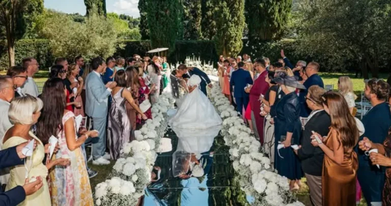 Intimna ceremonija: Premijer Slovenije oženio bivšu misicu i influensericu