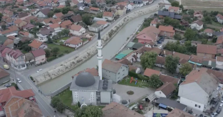 Bosanski jezik u Janji ni ove školske godine se ne upisuje u knjižice