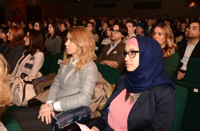 Jedinstvena prilika za studente: Da li ste znali da u BiH možete dobiti stipendiju koja pokriva sve vaše troškove