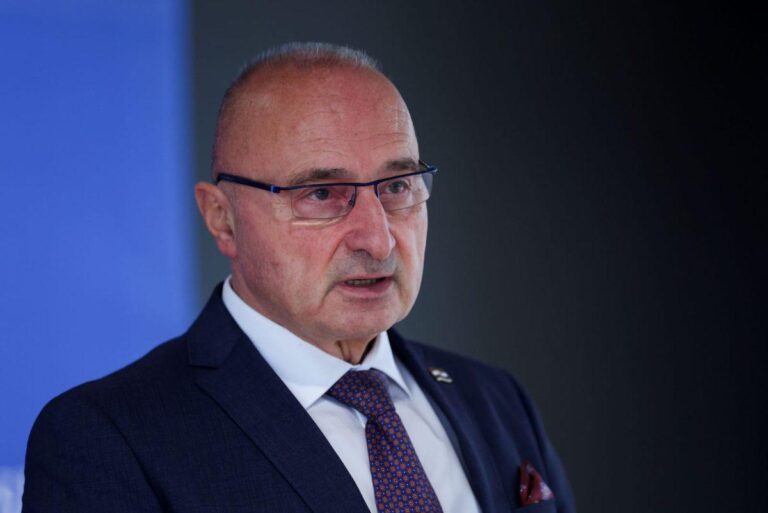 Kritike iz Zagreba: Grlić Radman optužio Komšića da je “teško unazadio” odnose Hrvata i Bošnjaka