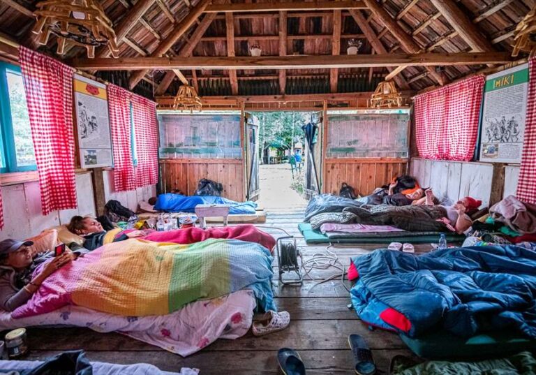 Na takmičenje u ležanju prijavili se Bosanci, Turci, Rusi, Srbi, a najmanje je Crnogoraca