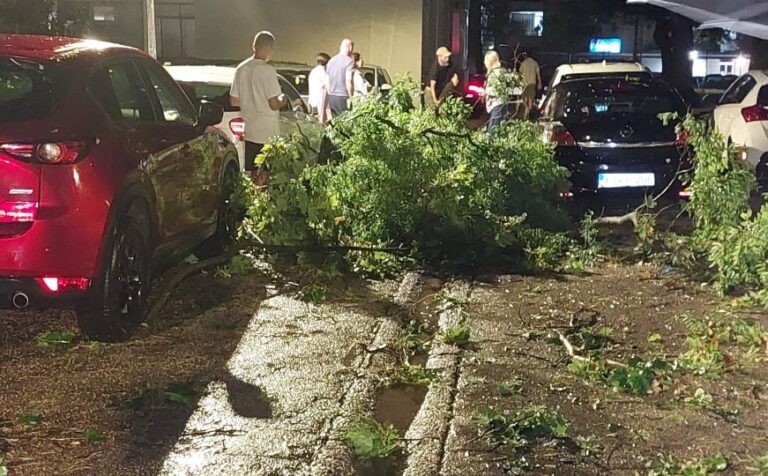 Nakon nevremena u Mostaru: Vatrogasci intervenirali 14 puta, preporučuje se prokuhavanje vode