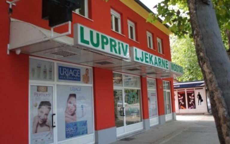 Nepoznati maskirani muškarac opljačkao apoteku u Mostaru