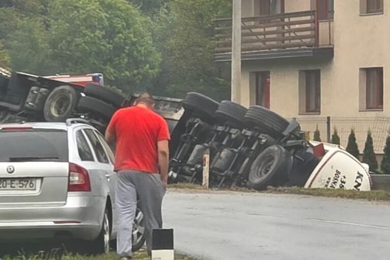 Nesreća kod Milića: Na saobraćajnici se prevrnula cisterna, nastale ogromne kolone