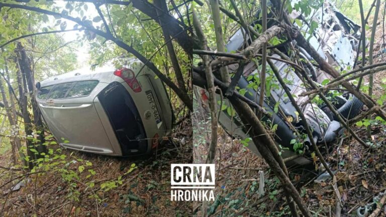 Nesreća kod Srebrenika: Passatom sletio u provaliju duboku oko 10 metara