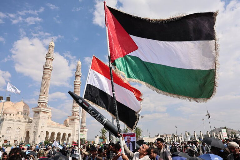 Opozicija tvrdi da su izraelski napadi na Jemen povećali popularnost Huta u državi