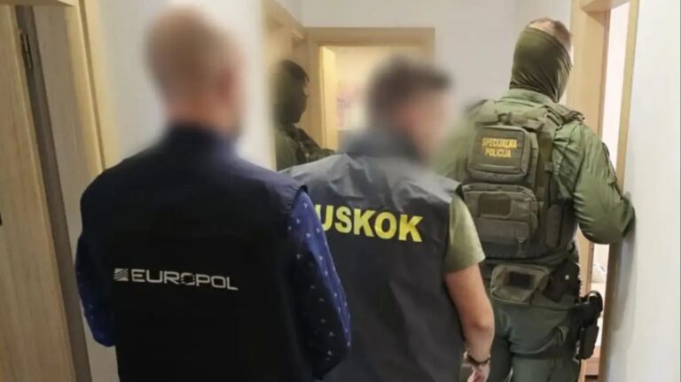 Razbijena mreža za krijumčarenje migranata iz BiH Hrvatsku: U akciji Europola uhapšene četiri osobe