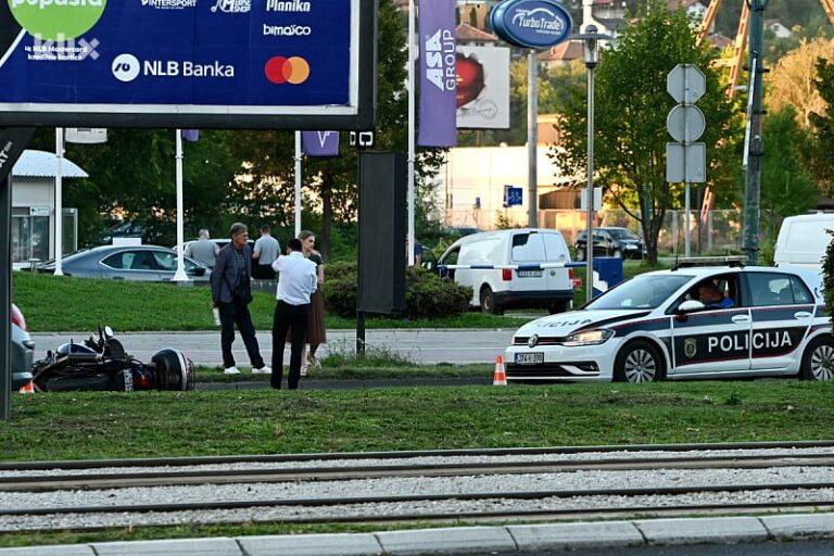 Sarajevo: Teška saobraćajna nesreća na Alipašinom Polju, jedna osoba teško povrijeđena